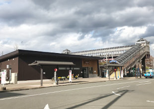 仙山線愛子駅